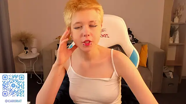 Snapshot of CarolineRichter chatting on September 27, 10:26 pm CarolineRichter online show from September 27, 10:26 pm