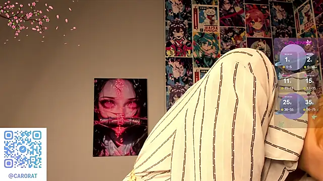 Snapshot of CarolineRichter chatting on October 5, 12:53 am CarolineRichter online show from October 5, 12:53 am