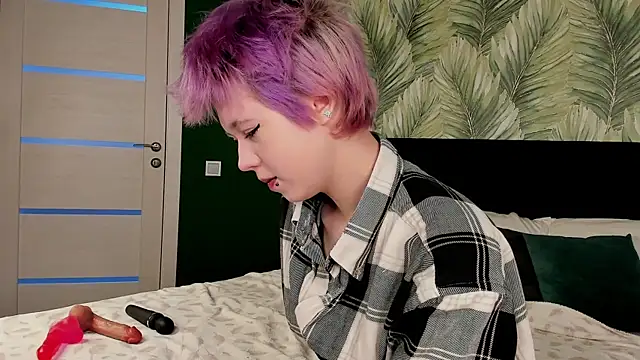 Snapshot of CarolineRichter chatting on November 13, 3:16 am CarolineRichter online show from November 13, 3:16 am