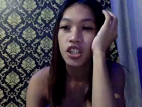 your wifey online show from October 22, 11:32 am