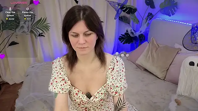 TinaMelt online show from October 14, 6:52 pm