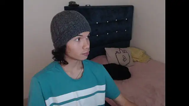 Xoxo Smiles online show from September 19, 3:24 pm