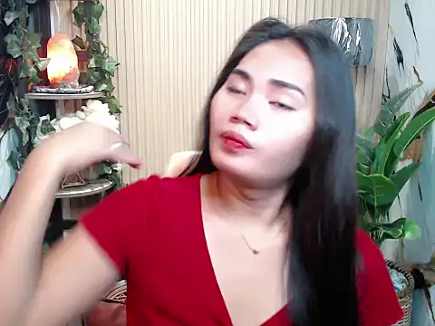 sluttyprincess0 online show from December 20, 11:45 pm