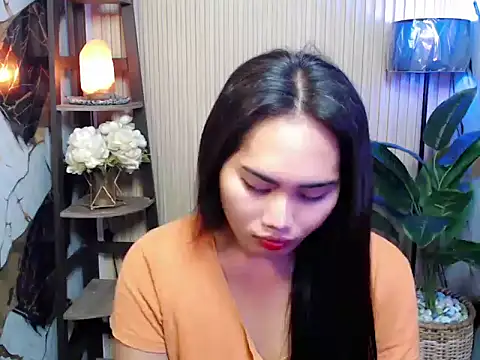 sluttyprincess0 online show from January 13, 10:59 pm