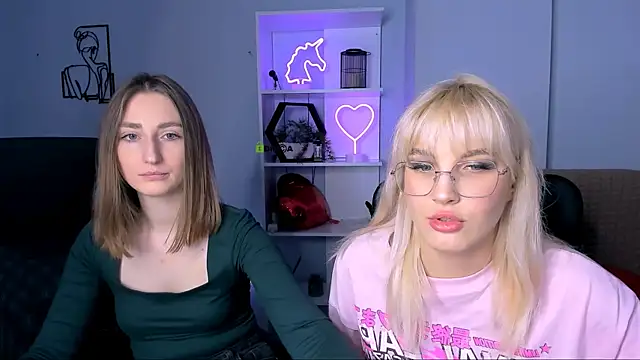 eva smiith  online show from November 6, 6:47 am