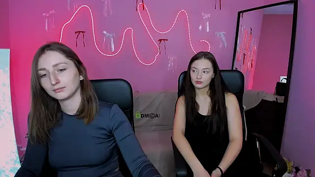 eva smiith  online show from March 13, 6:42 am