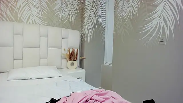 Anni petite  online show from September 13, 9:14 pm