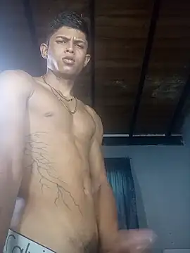 Snapshot of God_Eros_23cm chatting on April 24, 11:12 am God Eros 23cm online show from April 24, 11:12 am