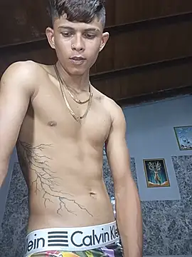 Snapshot of God_Eros_23cm chatting on July 9, 2:04 am God Eros 23cm online show from July 9, 2:04 am