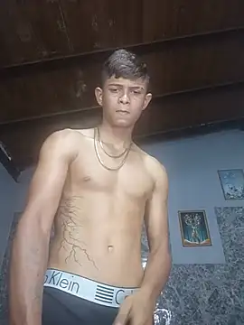 Snapshot of God_Eros_23cm chatting on July 11, 11:28 pm God Eros 23cm online show from July 11, 11:28 pm