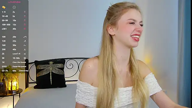 Snapshot of KelsiWest chatting on September 20, 5:52 am KelsiWest online show from September 20, 5:52 am