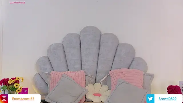 emma-conti2 online show from February 28, 1:01 pm