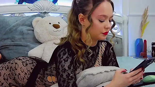 EvaMenders online show from November 29, 5:27 pm