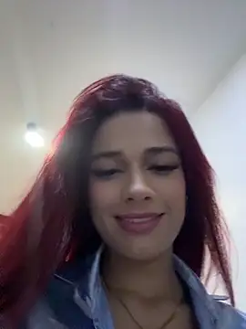 amber sparkle online show from May 25, 1:06 pm