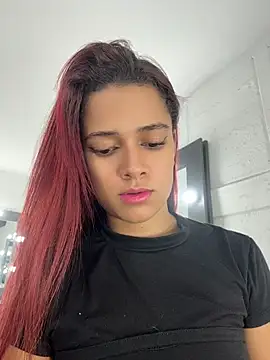 amber sparkle online show from July 25, 12:25 pm