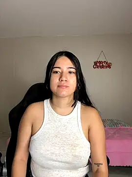 chloekitty69 online show from December 14, 11:15 am