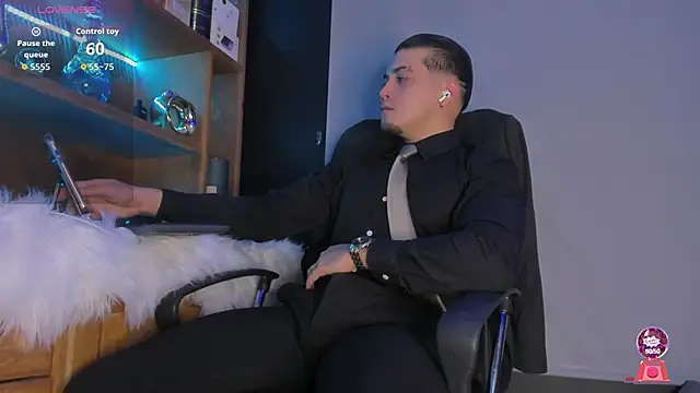 Gael williams1 online show from October 8, 12:30 am