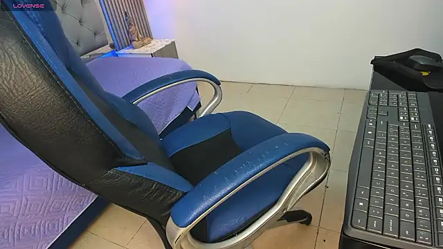 SamBlack  online show from February 3, 12:32 pm