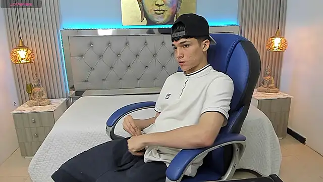 SamBlack  online show from March 27, 12:38 pm