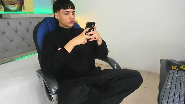 SamBlack  online show from June 24, 2:27 pm