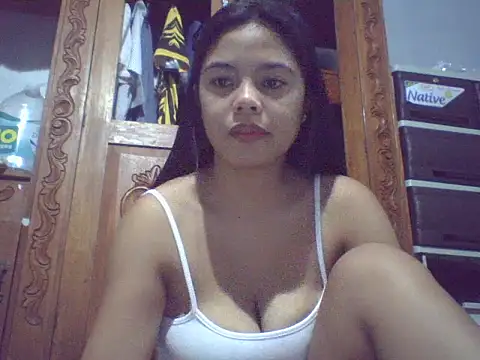 sweet heaven00 online show from February 22, 10:19 pm