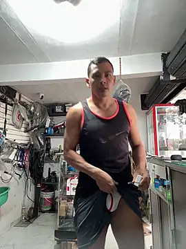 Snapshot of Terra-22cm chatting on October 13, 1:55 pm Terra-22cm online show from October 13, 1:55 pm