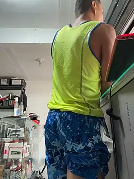 Snapshot of Terra-22cm chatting on October 17, 2:19 pm Terra-22cm online show from October 17, 2:19 pm