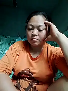 Snapshot of MaySweetb chatting on October 12, 9:52 am MaySweetb online show from October 12, 9:52 am