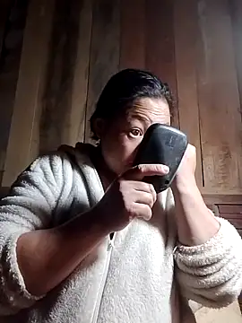 Snapshot of MaySweetb chatting on November 2, 1:08 am MaySweetb online show from November 2, 1:08 am