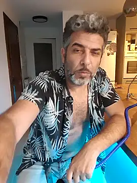 Snapshot of Buen_Pete chatting on October 31, 10:11 pm Buen Pete online show from October 31, 10:11 pm