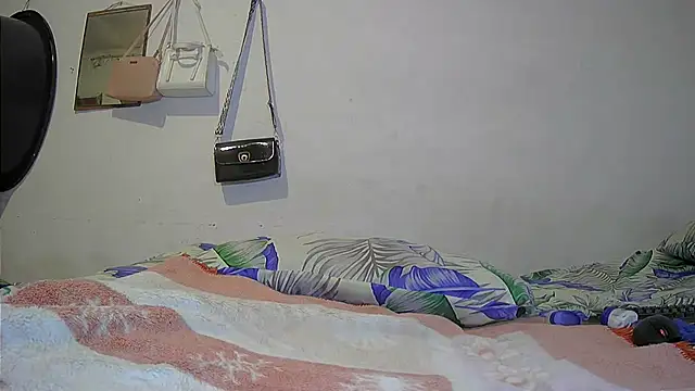 SpicyExi online show from February 27, 8:47 am