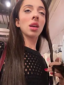 Yesmoree online show from September 16, 1:34 pm