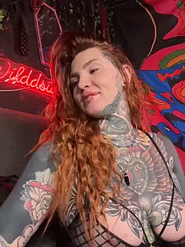 Snapshot of AlexandraWildd chatting on December 23, 10:24 am AlexandraWildd online show from December 23, 10:24 am