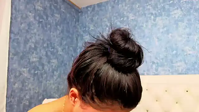 yulissa girls online show from September 12, 1:55 pm