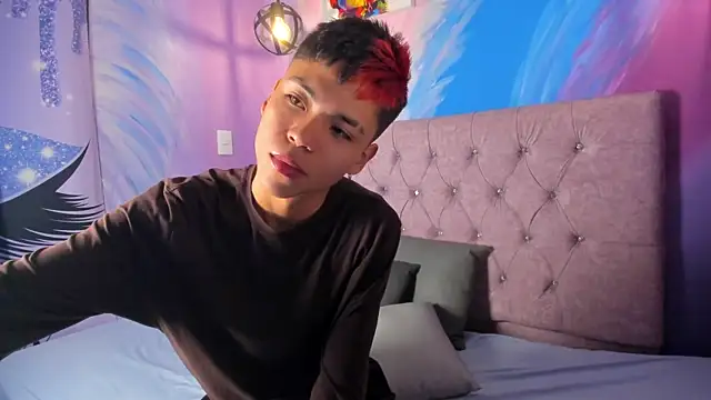 MaxiWildd online show from September 25, 1:15 pm