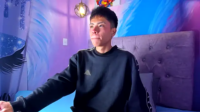 MaxiWildd online show from December 2, 12:54 pm