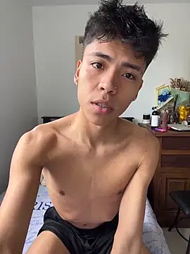 MaxiWildd online show from June 8, 1:22 pm