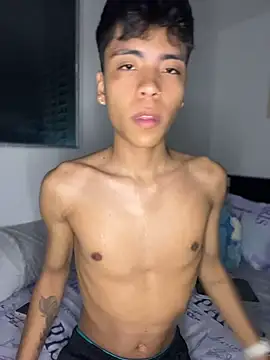 MaxiWildd online show from June 15, 1:41 am