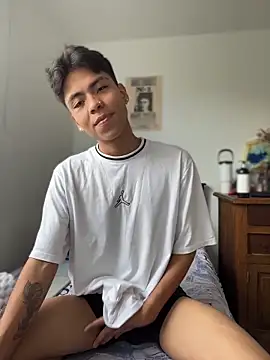 MaxiWildd online show from June 17, 4:30 pm