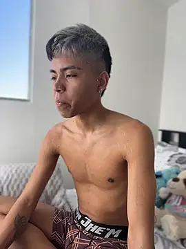 MaxiWildd online show from July 14, 1:17 pm