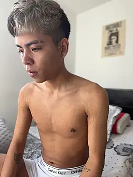 MaxiWildd online show from July 21, 1:46 pm