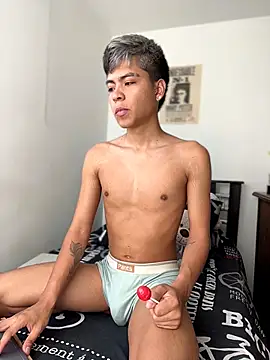 MaxiWildd online show from August 3, 1:05 pm
