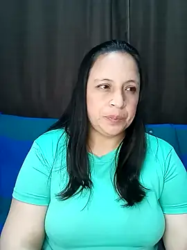 alejandra  26 online show from September 19, 4:03 am