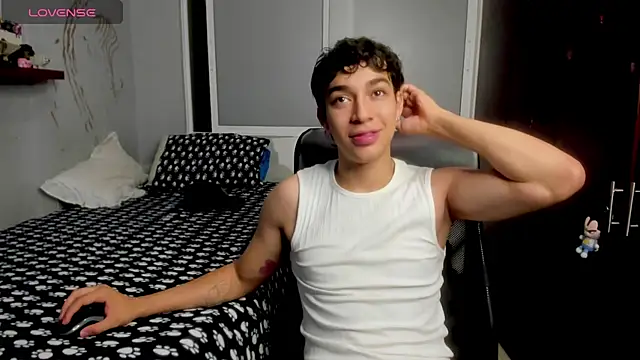 Snapshot of Noxx_starkK chatting on November 24, 1:49 am Noxx starkK online show from November 24, 1:49 am