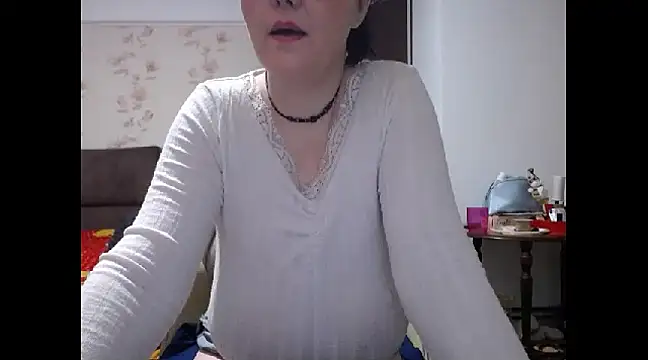 Snapshot of Mary_x chatting on February 17, 9:56 am Mary x online show from February 17, 9:56 am