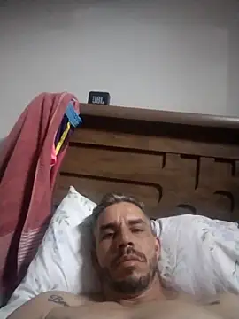 Snapshot of QfabO123 chatting on October 11, 2:26 pm QfabO123 online show from October 11, 2:26 pm