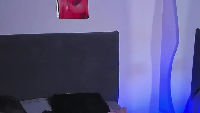 Snapshot of saramikaelson chatting on March 15, 8:59 pm saramikaelson online show from March 15, 8:59 pm