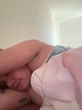 michael877675 online show from October 1, 4:13 pm