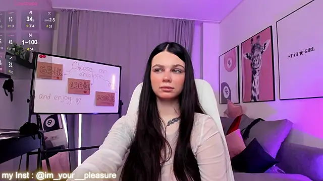 Michela Fruet online show from December 2, 1:11 am