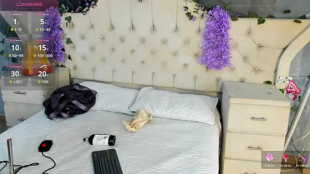AmbarFoxx  online show from July 28, 7:59 am